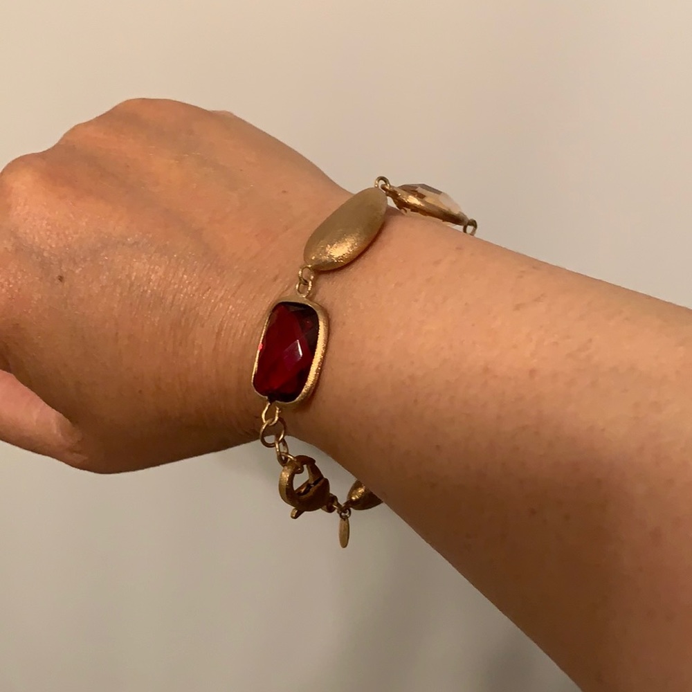 Adjustable 7” to 7-1/2” bracelet with crystals